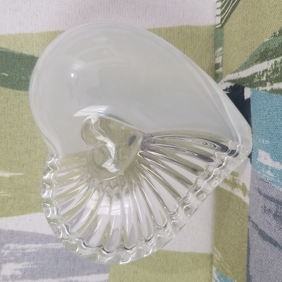 Mikasa Germany 3D Wavey Puffy Sweetheart Frosted Glass Candy Dish Trinklet - Picture 4 of 11